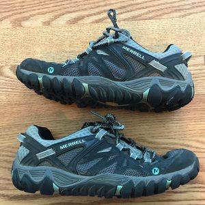 Merrell women’s hiking shoes
